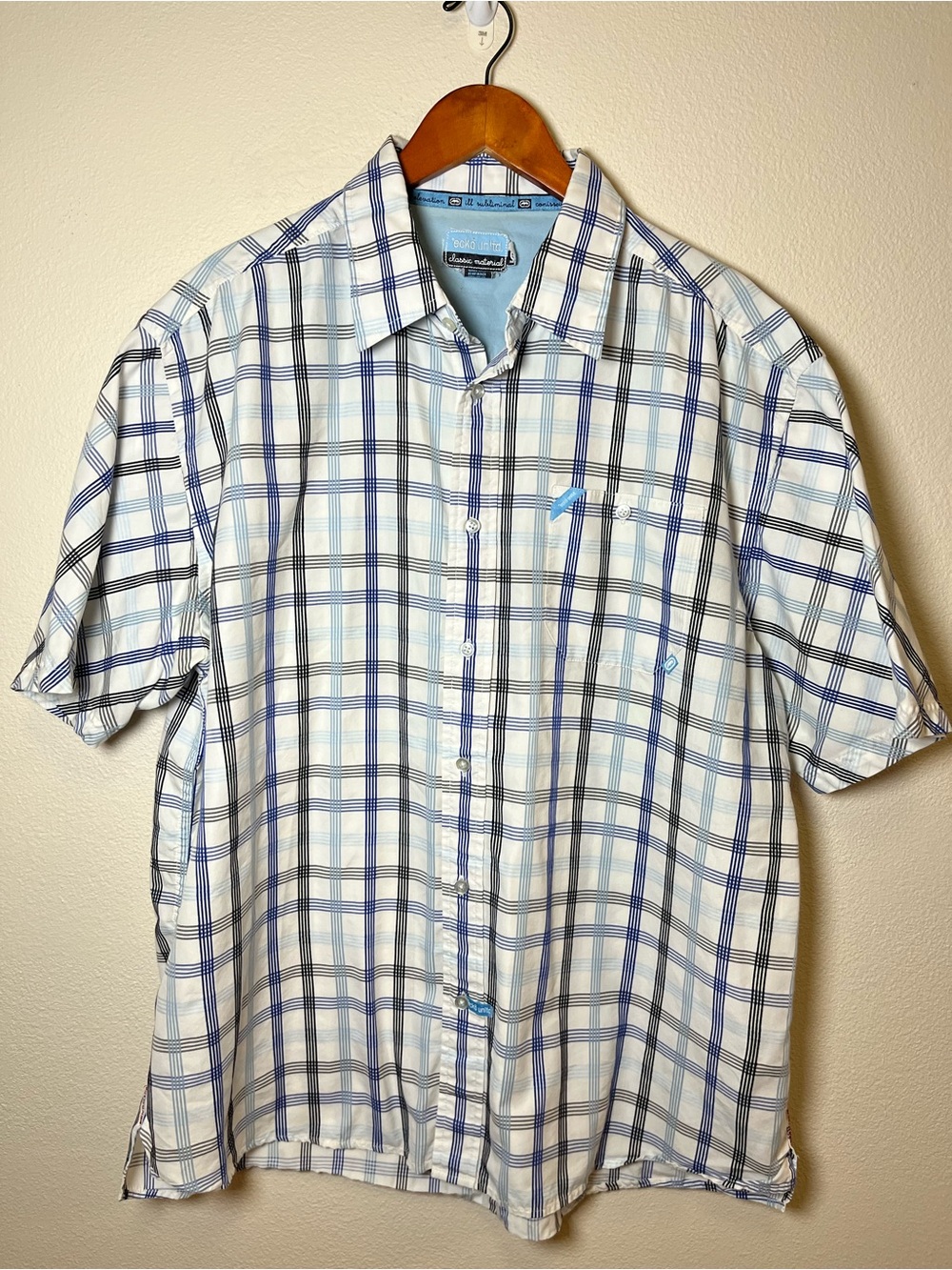 Ecko Unlimited Y2K vintage Light Blue and White Plaid Short-Sleeve Button-Down